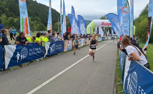 Bieg na 1 km cieszył się wielkim zainteresowaniem na Festiwalu Biegowym w Piwnicznej - 46